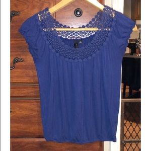 Cute blue cotton shirt!